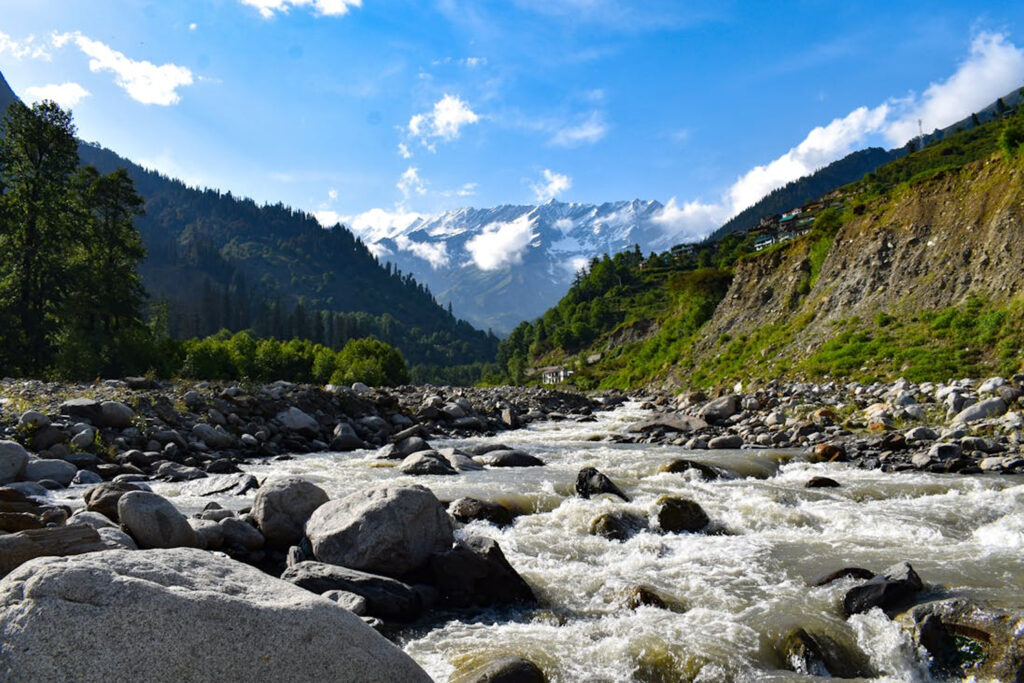 customised-offbeat-travel-Himachal