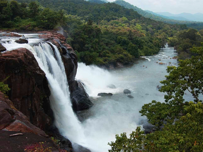 Munnar–Alleppey Customised Tour Package