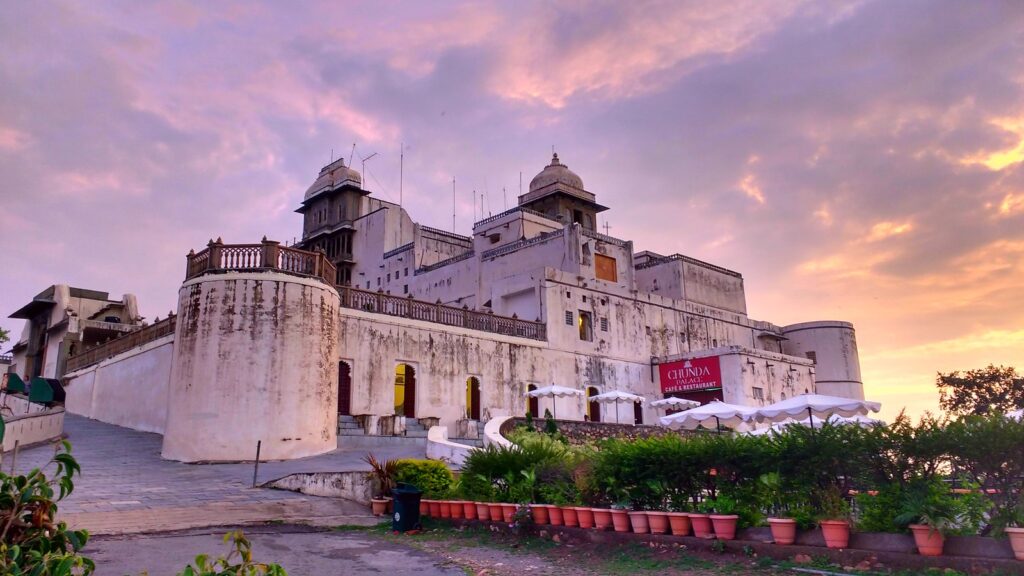 Book Delhi to Udaipur Trip
