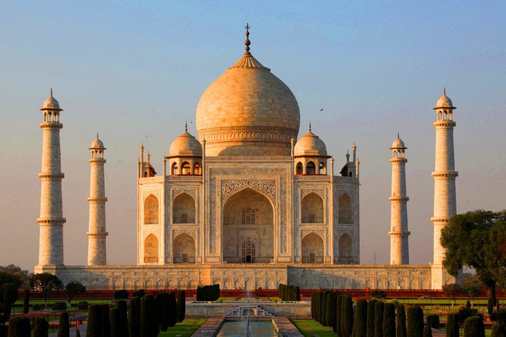 Book Delhi to Udaipur Trip