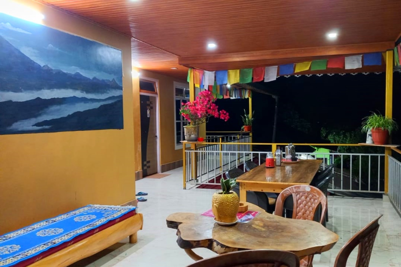 28bca2e2-9a45-4405-be90-65a778ba730c