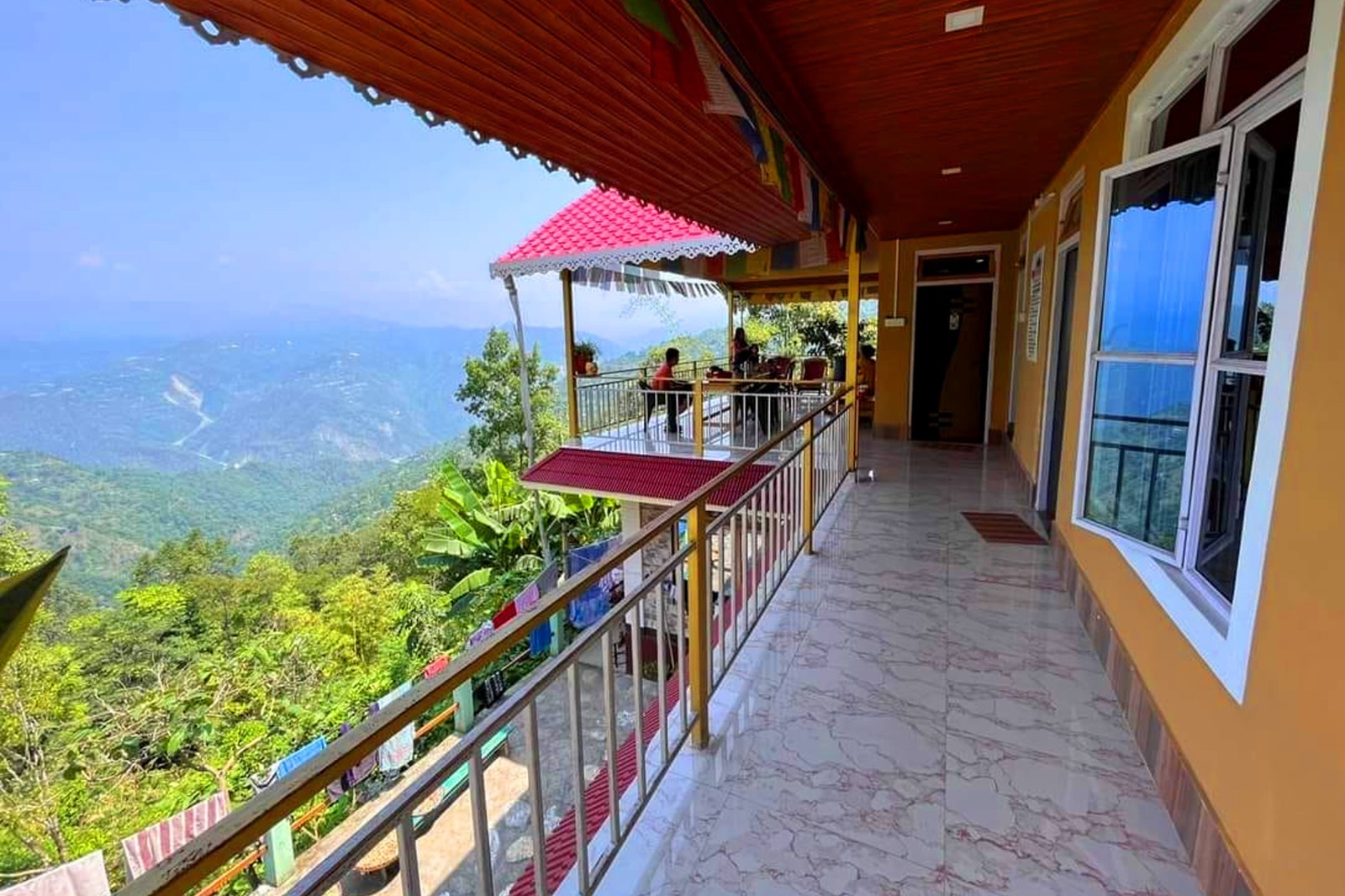 7b962d66-cbe8-48a8-8f8e-5f6ad00678ef