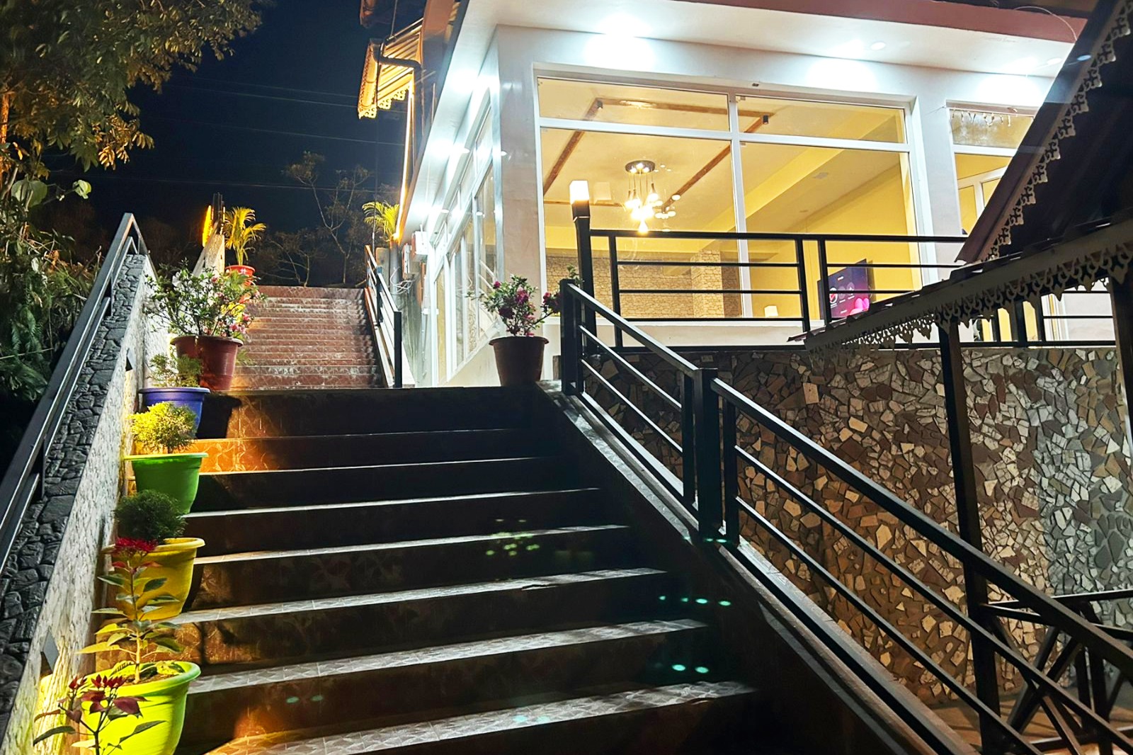 b79e1d82-d0f7-481e-a8a4-7de75dfd780c