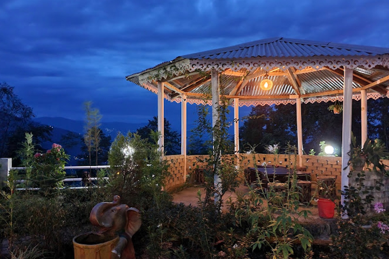 cb2e25de-e3af-42e3-bfbb-2e4a5b66144e